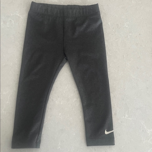 Nike Kids Gray/Charcoal Dri-FIT Outfit top 2T pants 18M - Picture 3 of 5